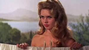 ...Ve Tanrı Kadını Yarattı | ...And God Created Woman 1956